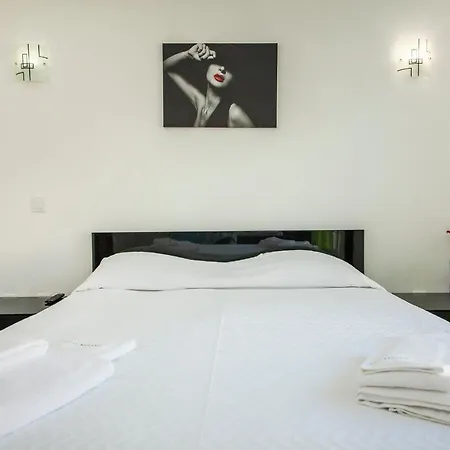 Homestay G - Lagos